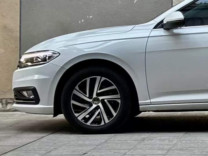 Фото 6 - Volkswagen Lavida