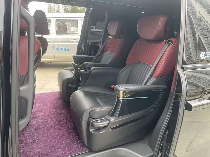 Фото 7 - GAC Trumpchi M8