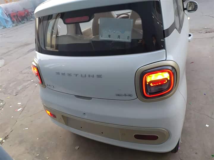 Фото 6 - Bestune Pony