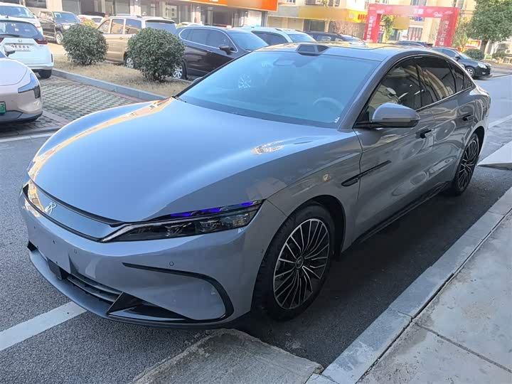 Фото 2 - BYD Han