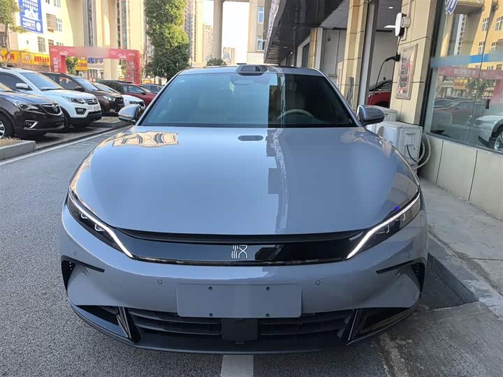 Фото 3 - BYD Han