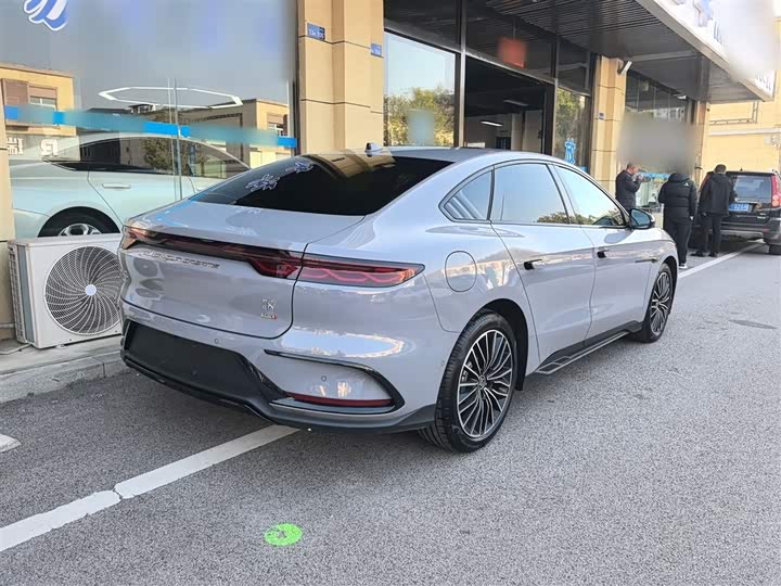 Фото 7 - BYD Han