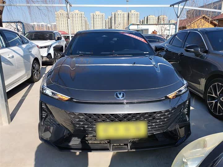 Фото 3 - Changan UNI-V