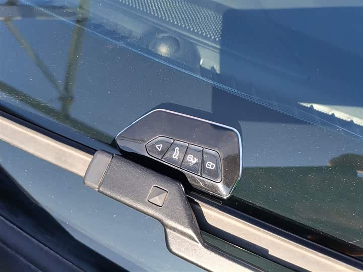 Фото 9 - Changan UNI-V