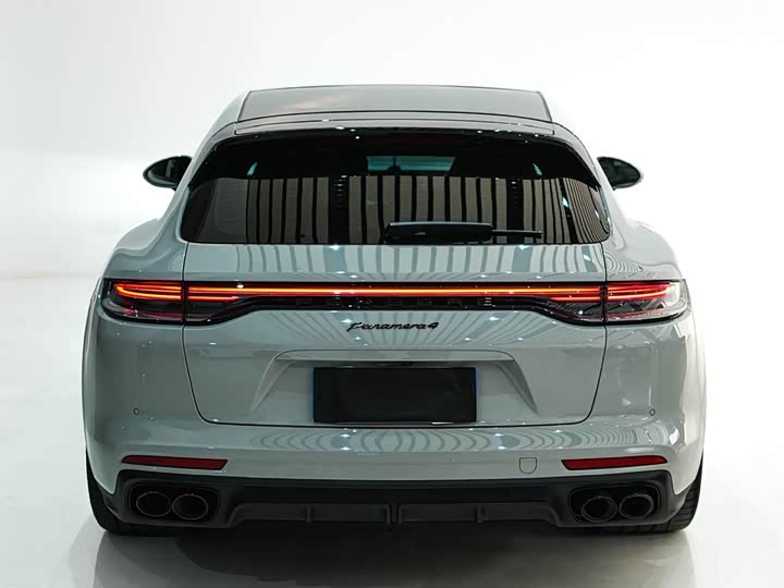 Фото 3 - Porsche Panamera