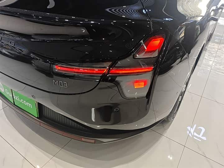 Фото 8 - XPeng Mona M03