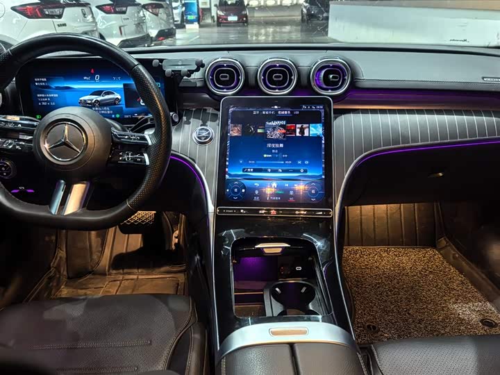 Фото 4 - Mercedes-Benz C-Class