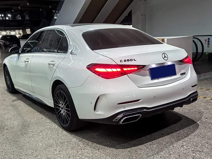 Фото 9 - Mercedes-Benz C-Class