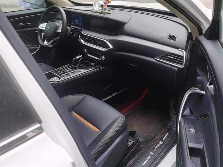 Фото 8 - Bestune T77