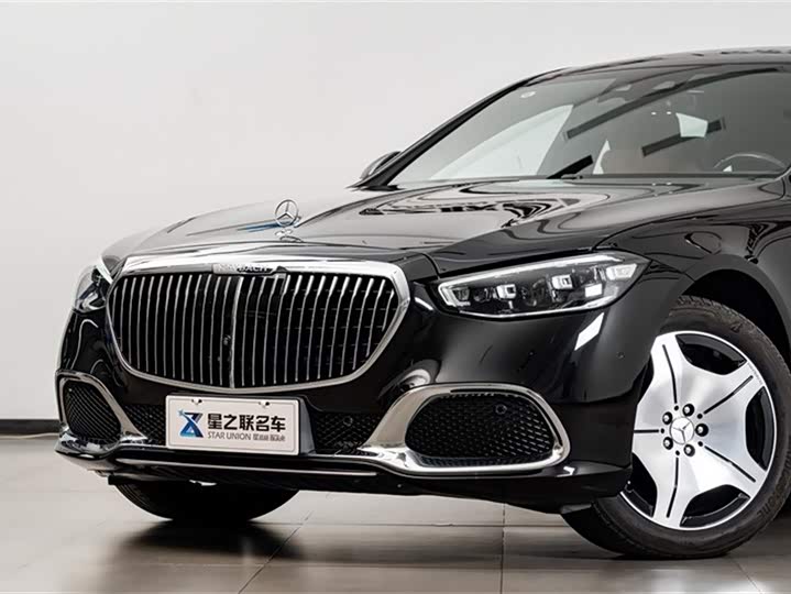 Фото 3 - Mercedes-Benz Maybach S-Class