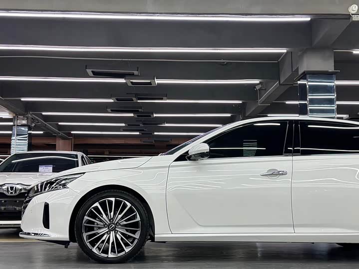 Фото 4 - Nissan Teana