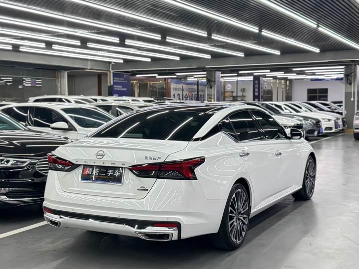 Фото 5 - Nissan Teana