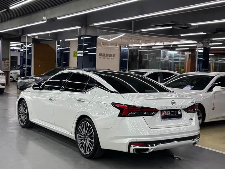 Фото 7 - Nissan Teana