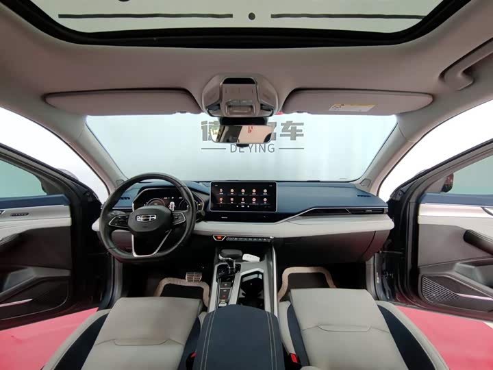 Фото 9 - Geely Preface