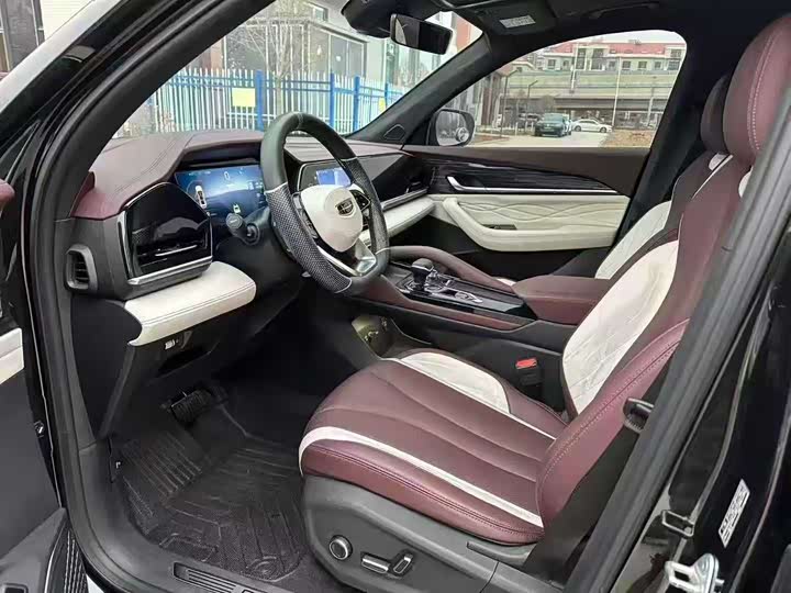 Фото 5 - Geely Monjaro