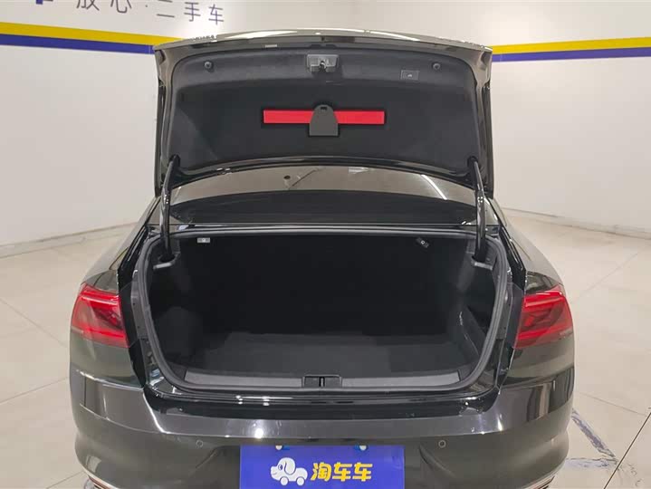 Фото 4 - Volkswagen Magotan