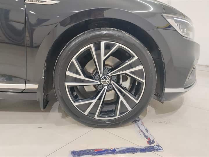 Фото 6 - Volkswagen Magotan