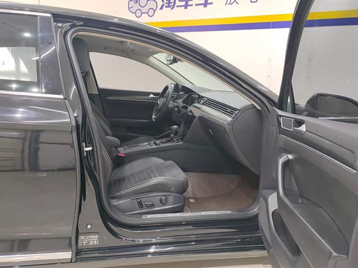 Фото 8 - Volkswagen Magotan