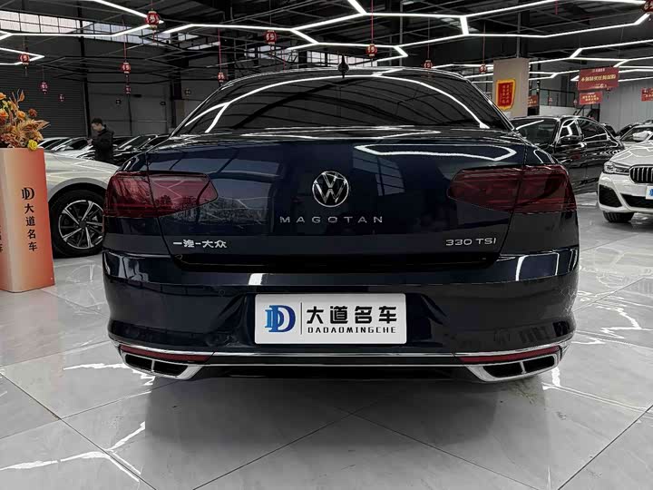 Фото 5 - Volkswagen Magotan