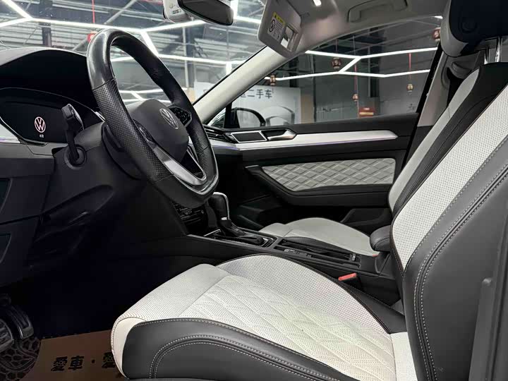 Фото 7 - Volkswagen Magotan