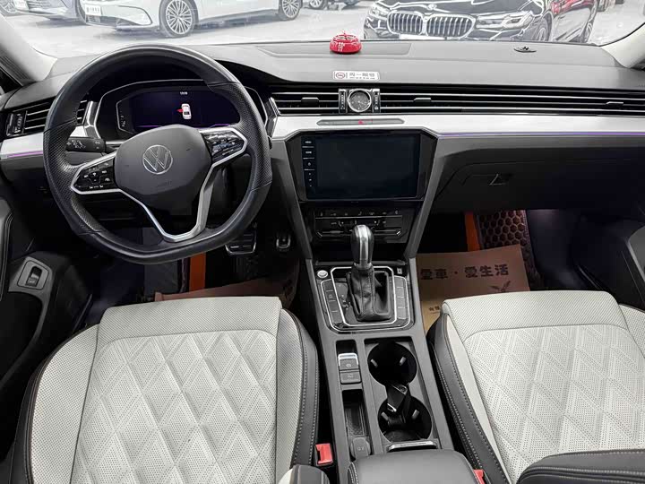 Фото 8 - Volkswagen Magotan