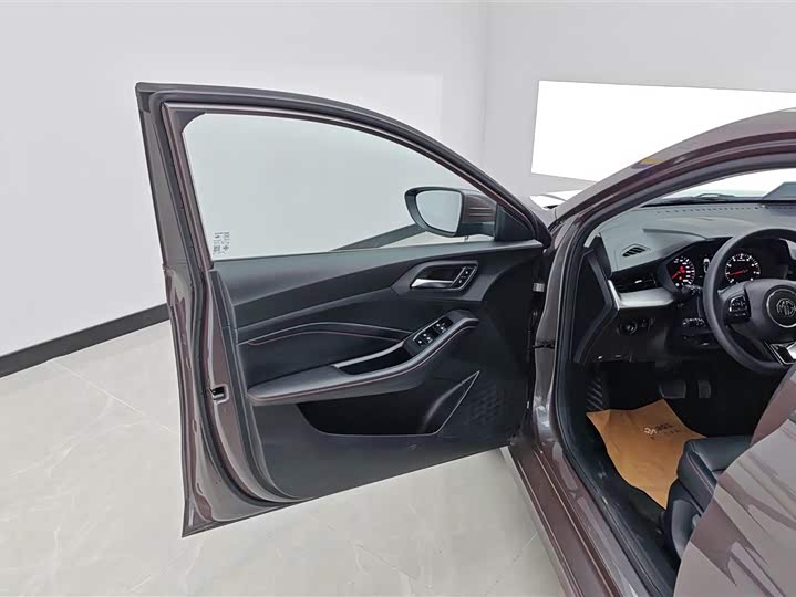 Фото 7 - MG Motor 5