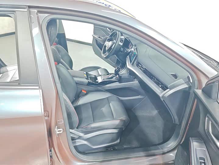 Фото 8 - MG Motor 5