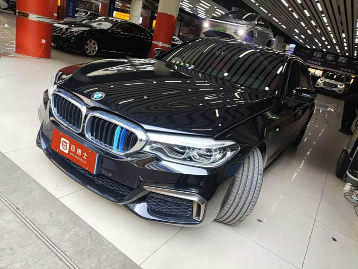 Фото 1 - BMW 5 Series