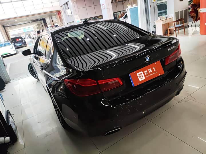Фото 4 - BMW 5 Series