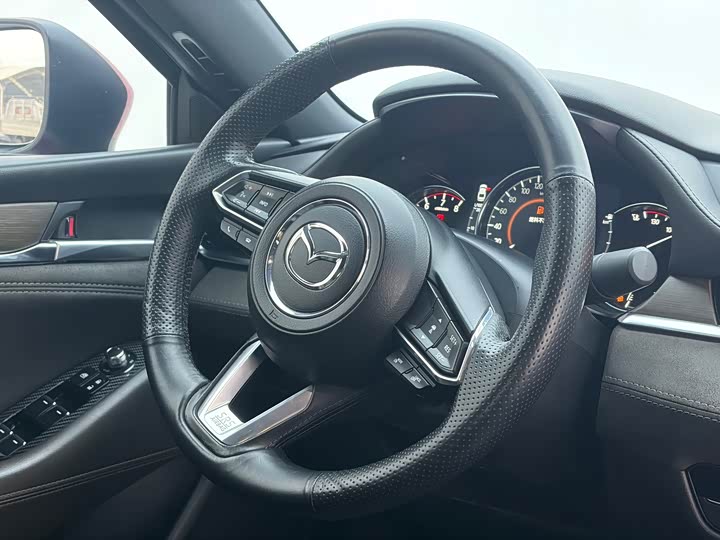 Фото 9 - Mazda Atenza