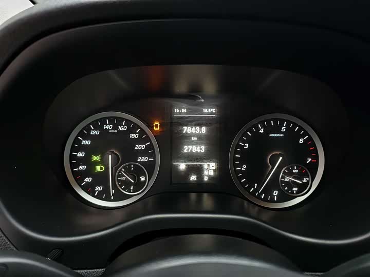 Фото 6 - Mercedes-Benz Vito