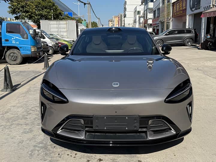 Фото 1 - Xiaomi YU7