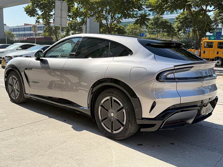 Фото 5 - Xiaomi YU7