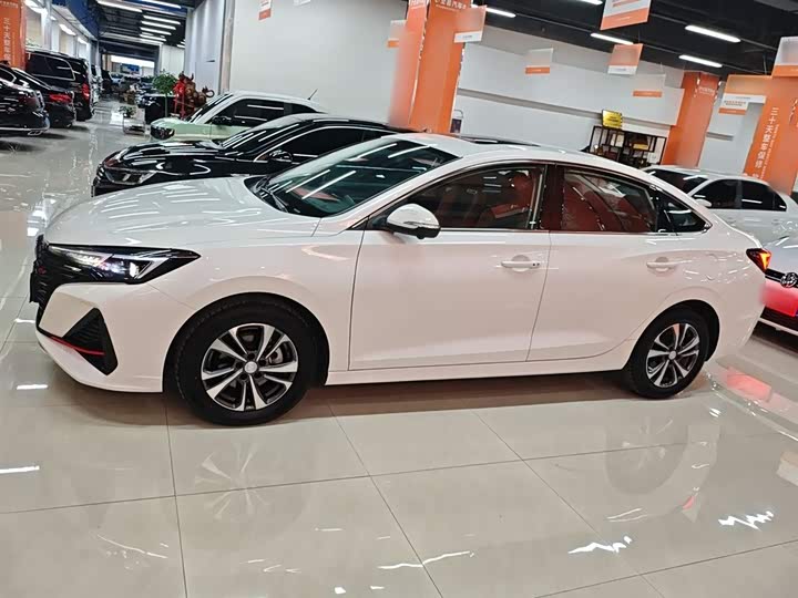 Фото 5 - Changan Eado Plus