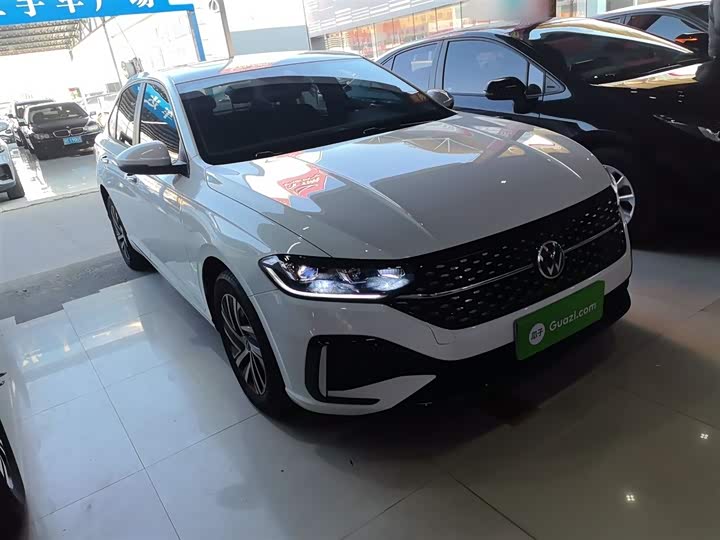 Фото 4 - Volkswagen Lavida