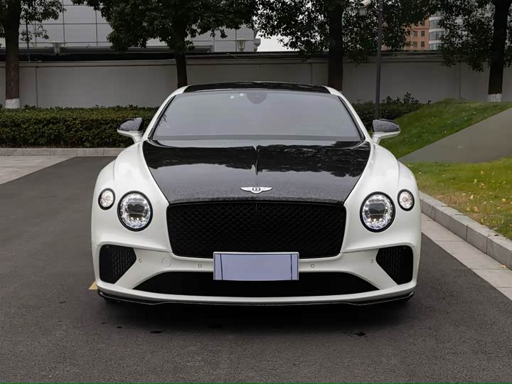 Фото 2 - Bentley Continental GT