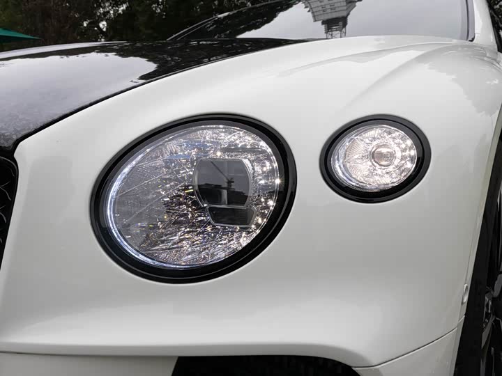 Фото 8 - Bentley Continental GT