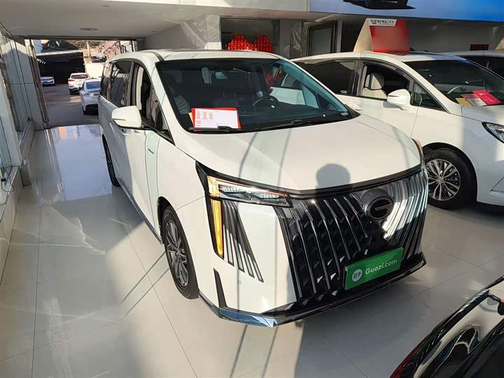 Фото 4 - GAC Trumpchi M8