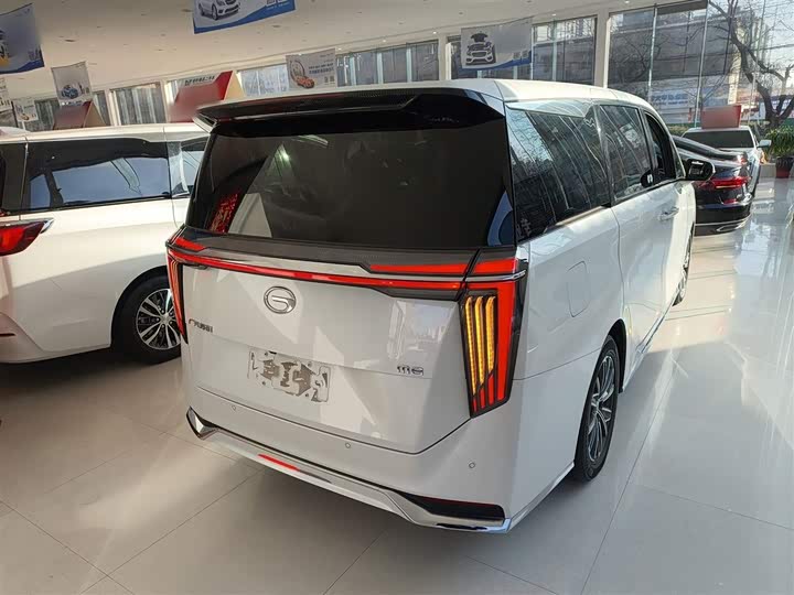 Фото 7 - GAC Trumpchi M8