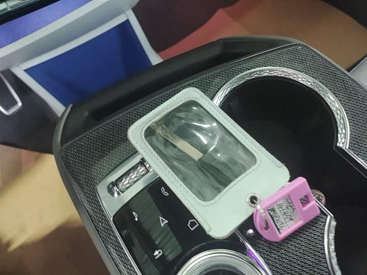 Фото 9 - Cadillac Optiq