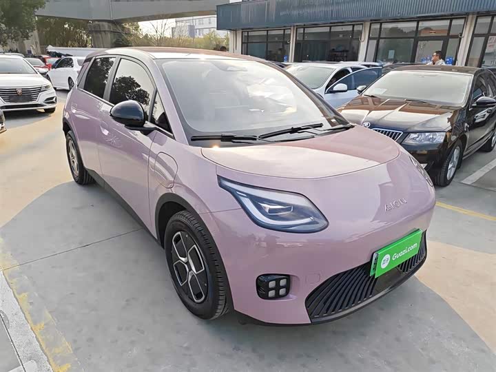 Фото 4 - GAC Aion UT