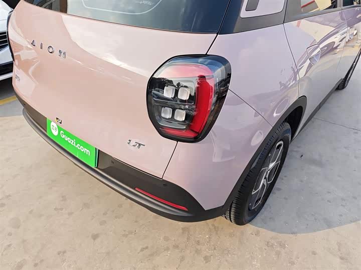 Фото 8 - GAC Aion UT