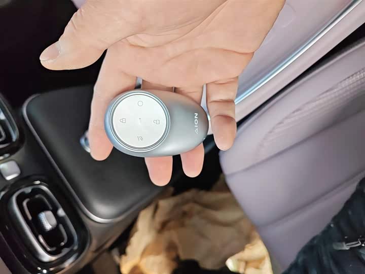 Фото 9 - GAC Aion UT