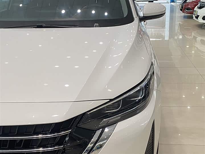 Фото 7 - Nissan Sylphy