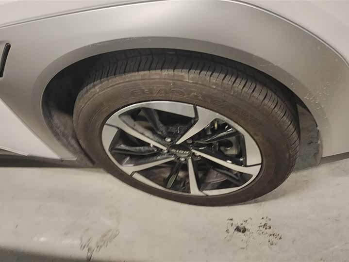 Фото 6 - GAC Aion Y