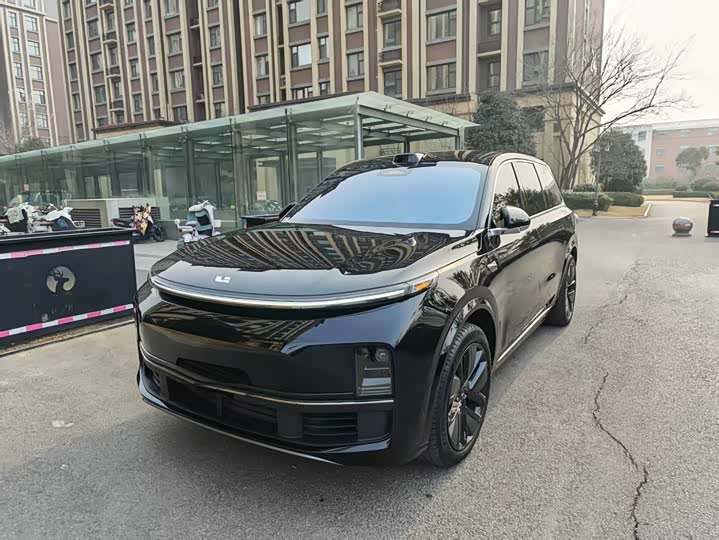 Фото 1 - LiXiang L9