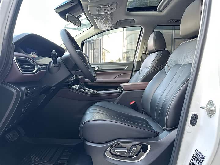 Фото 4 - GAC Trumpchi M6