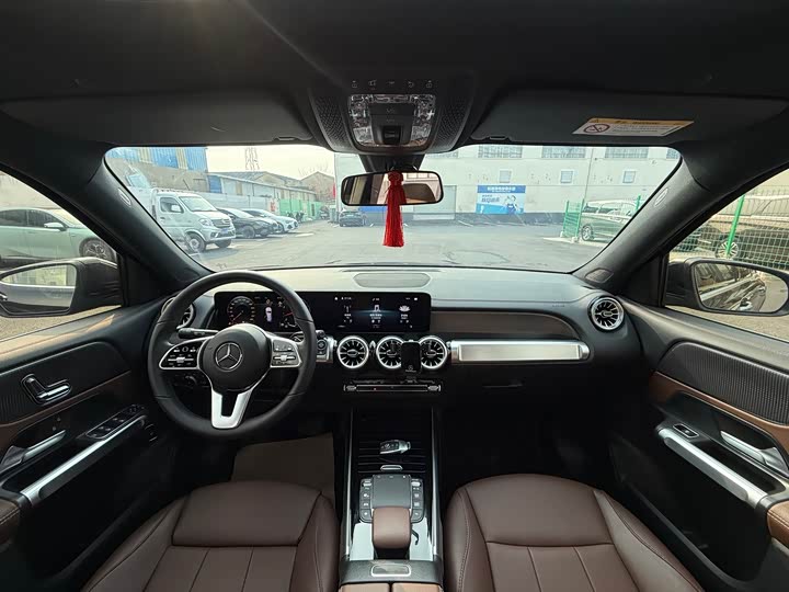 Фото 4 - Mercedes-Benz GLB-Class