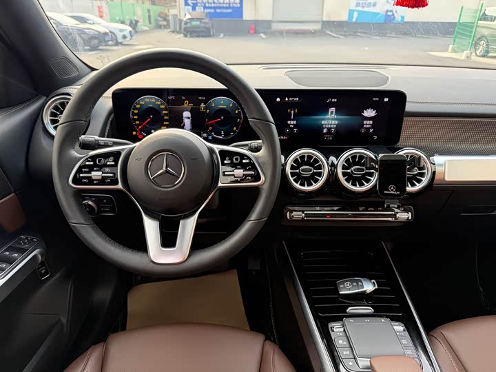 Фото 5 - Mercedes-Benz GLB-Class