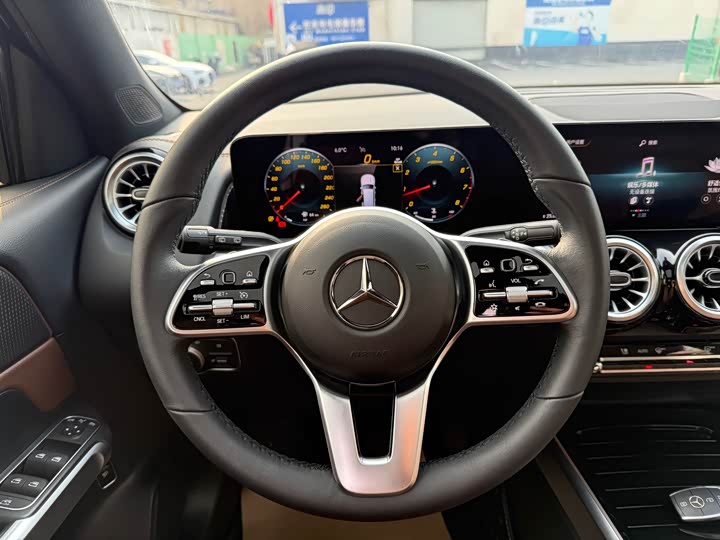 Фото 6 - Mercedes-Benz GLB-Class